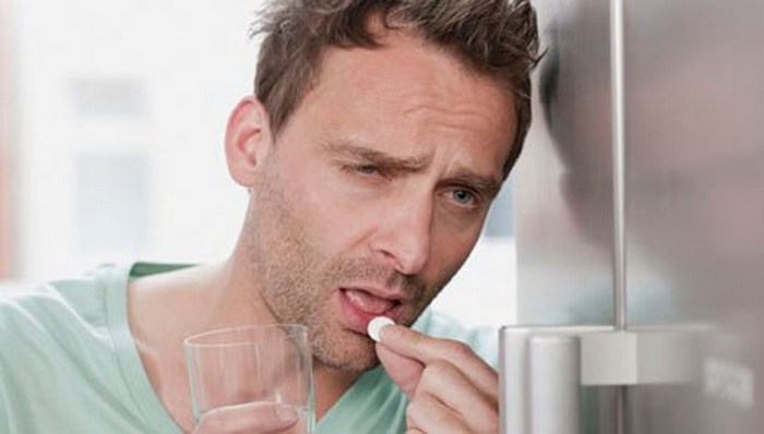 Самый простой и быстрый способ избавиться от головной боли – выпить обезболивающее средство как избавиться от головной боли после пьянки