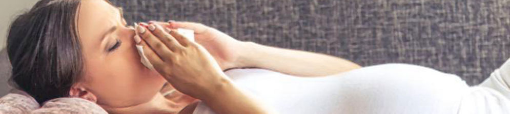 Беременная девушка простудилась