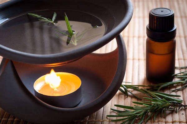 Голова болит в области лба и висков постоянно. Причины и что делать