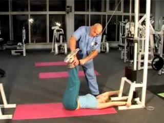 Когда наклоняешь голову вперед болит спина