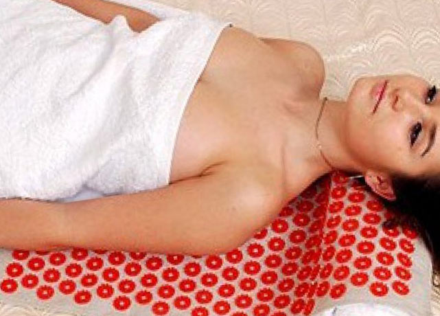 Аппликатор от болей в спине