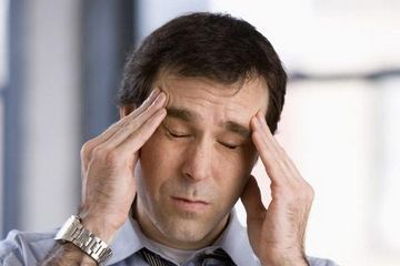 Сильно болит голова лекарства не помогают что